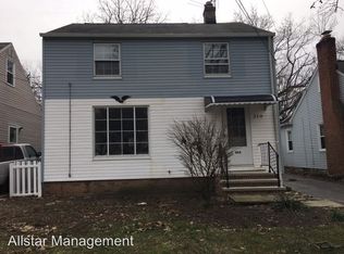 210 Columbus St, Bedford, OH 44146