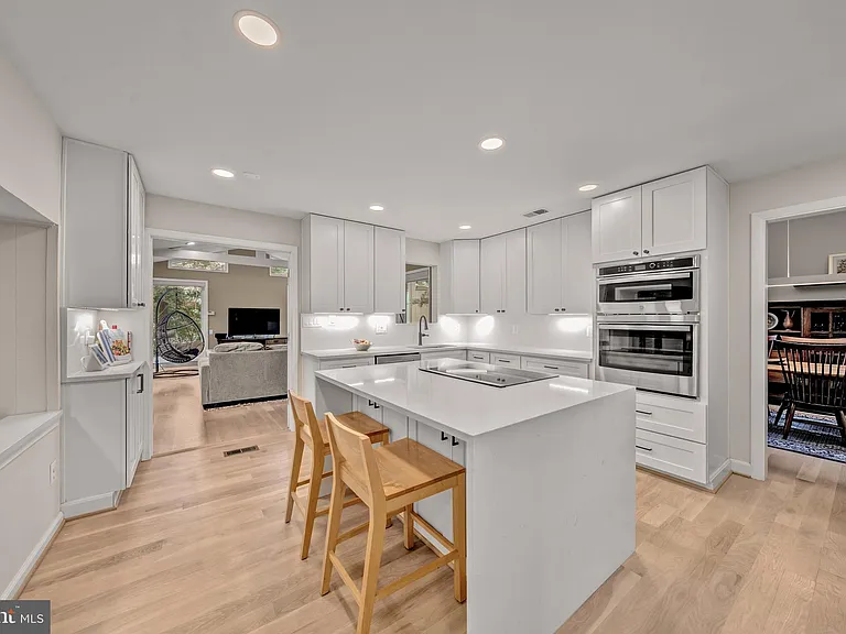 6706 Pine Creek Ct — Photo 9