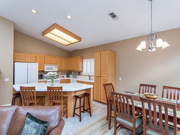 Dining looking to Kitchen