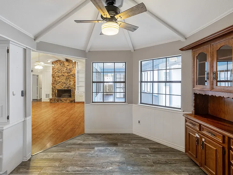 1527 Estates Way — Photo 45