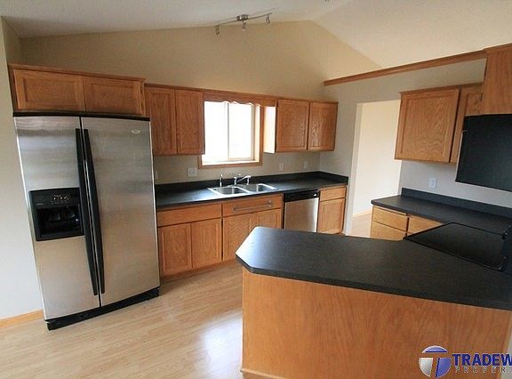 4th image of 10938 Able St NE