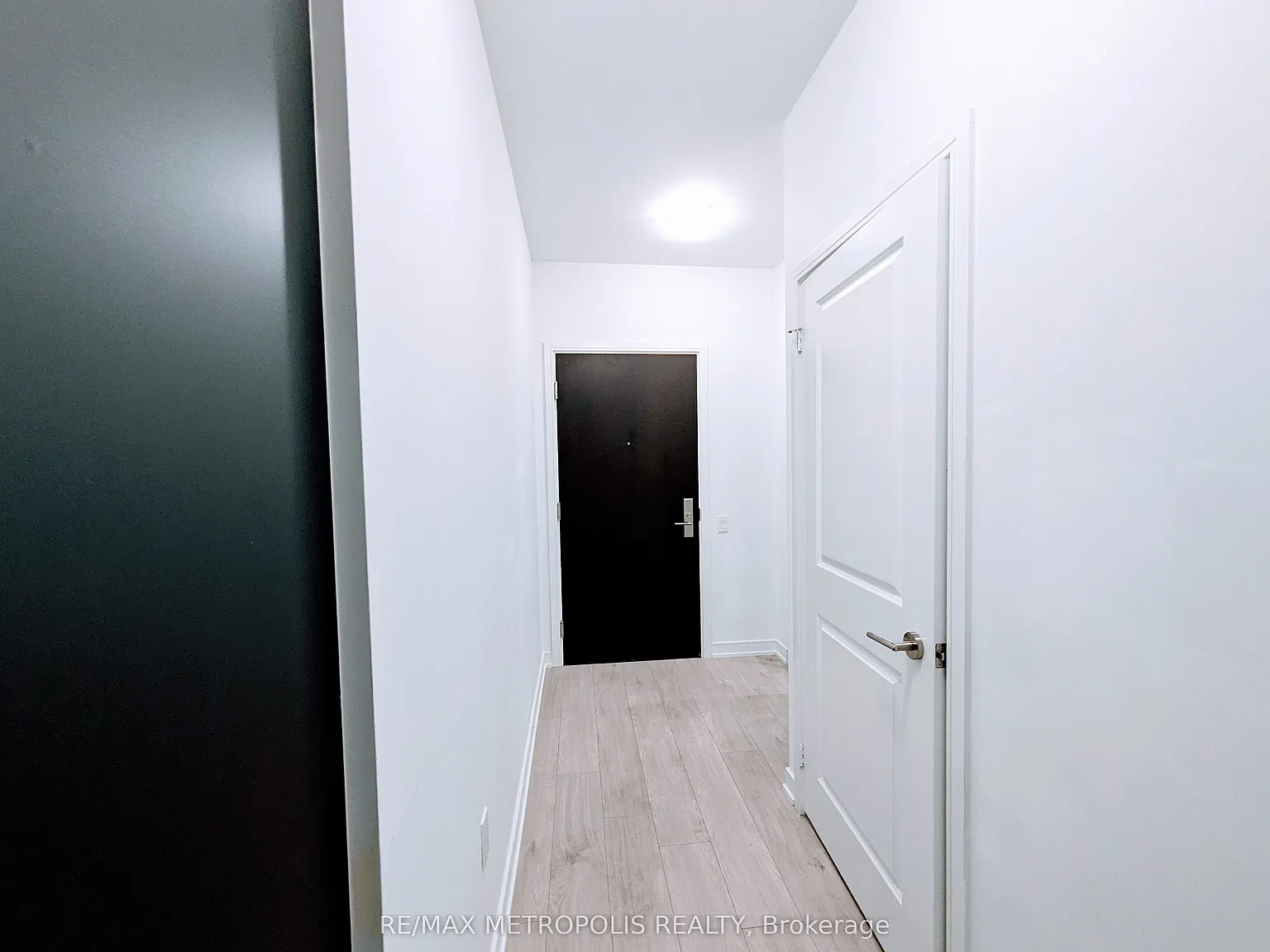 2 bed, $2,550 — Photo 4