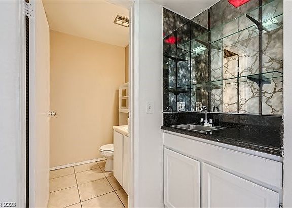 4th image of 982 Bel Air Cir