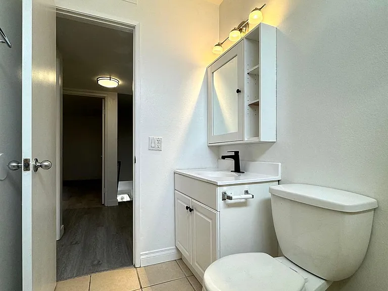 12176 Carnation Ln — Photo 10