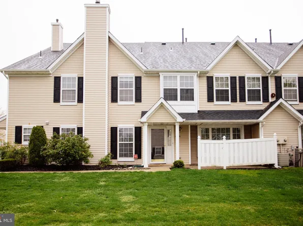 1506 Saxony Dr, Mount Laurel, NJ 08054