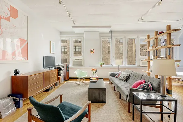 Sold by Compass | media 2