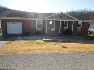 45 Oakvale St, Grafton, WV
