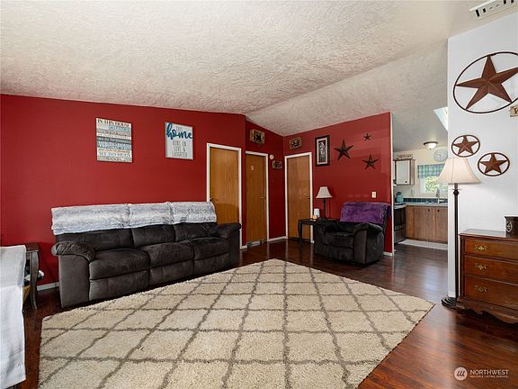 4th image of 534 6th Avenue NW