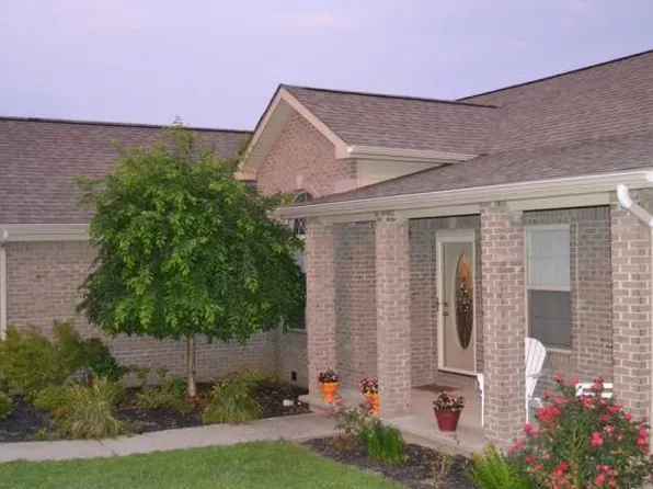 146 General Cleburn Dr, Richmond, KY 40475