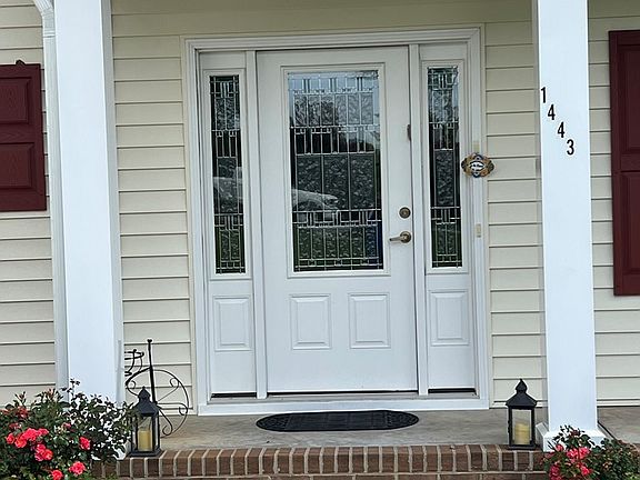 2nd image of 1443 Millsville Ln