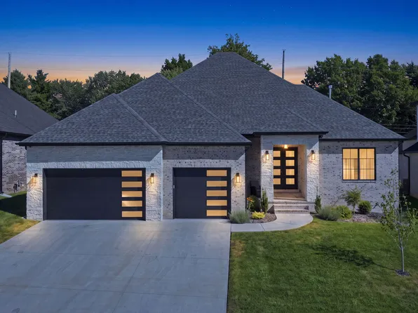3925 E Woodhue Street, Springfield, MO 65802