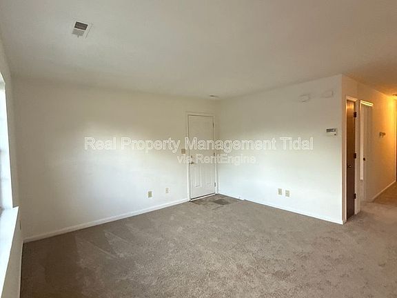 3rd image of 6117 Brookwood Dr