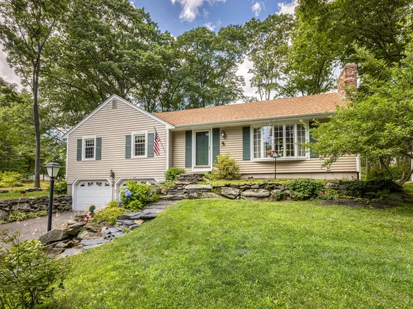 23 Olde Fort Road, Cape Elizabeth, ME 04107