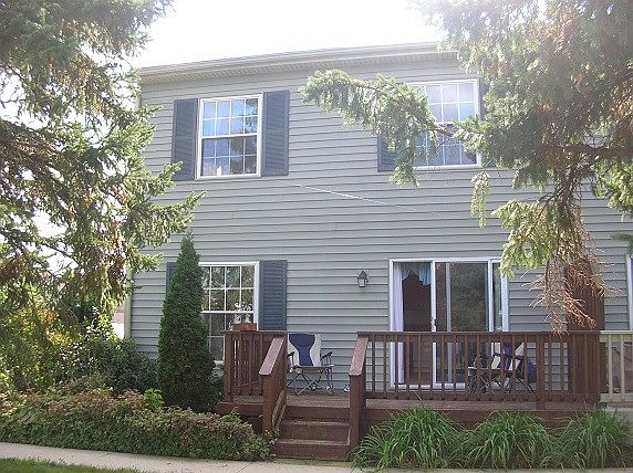 Front of Condo with Deck