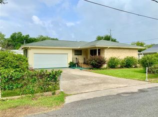 146 Verret St, Golden Meadow, LA 70357