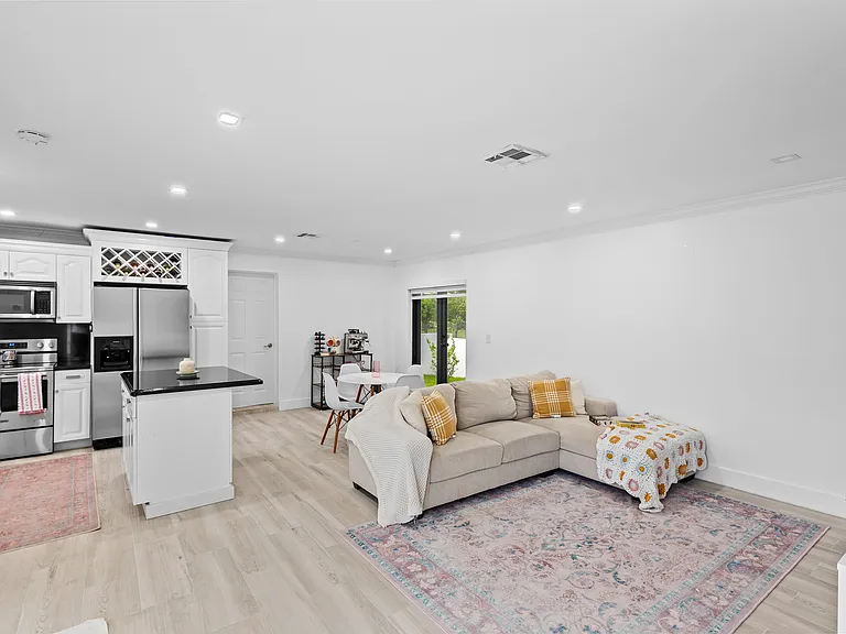 10955 SW 36th St — Photo 88