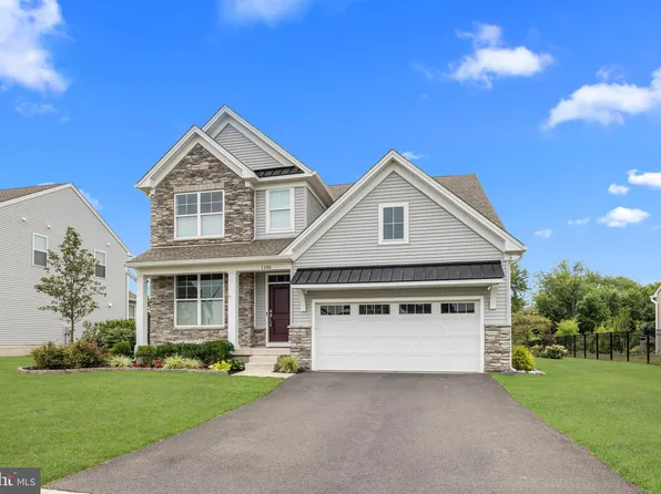1180 Harper Dr, Warminster, PA 18974