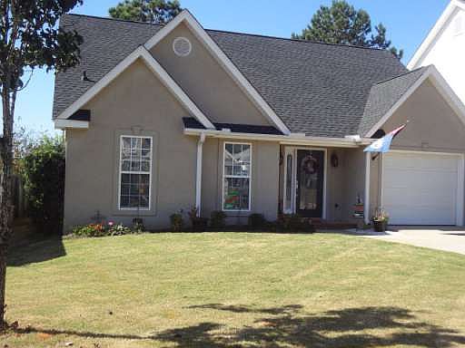 3rd image of 728 Bradford Ln