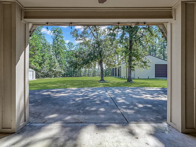 40102 Country Forest Dr — Photo 31