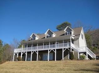 305 Garren Creek Rd, Fairview, NC 28730