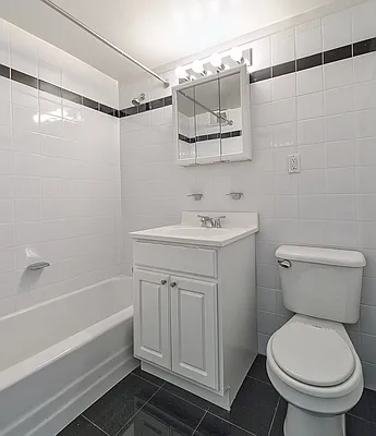 Rented by UES Management | media 2