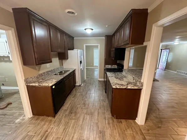 1230 Coventry Cv, Southaven, MS 38671
