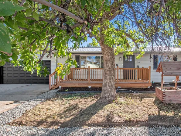 200 Dahlia Street, Bennett, CO 80102