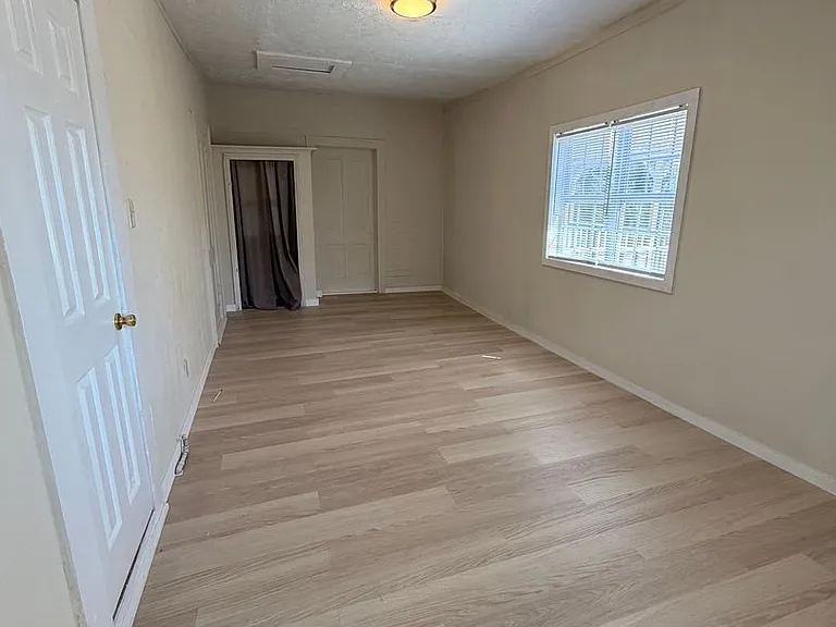 1300 N Broad St NE — Photo 20