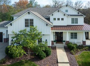 8719 N Sycamore Ave, Kansas City, MO 64157