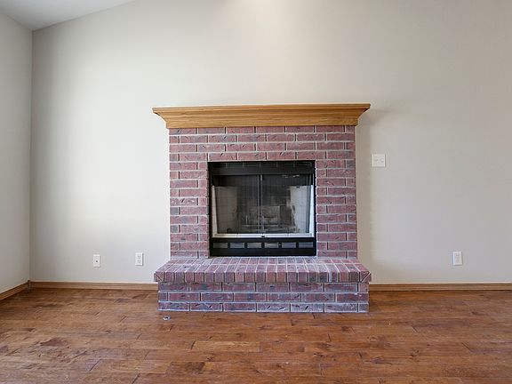 Living Room, Gas Starter