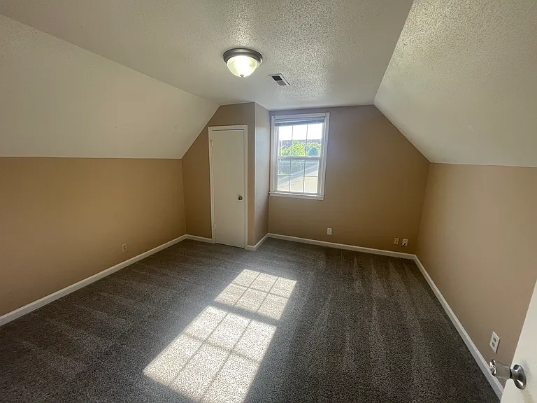 204 Jim Thorpe Dr — Photo 10