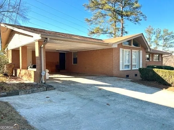 6787 Charles Dr, Morrow, GA 30260