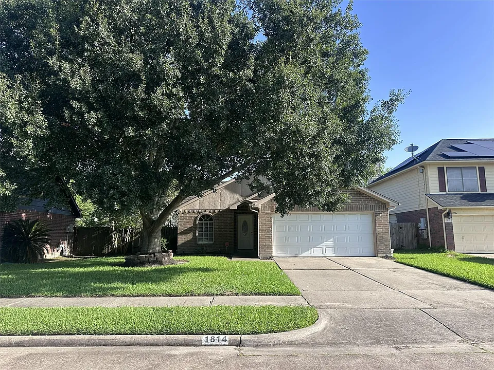 1814 Grove Court Dr