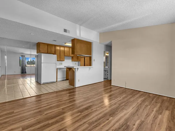 31200 Landau Blvd APT 408, Cathedral City, CA 92234