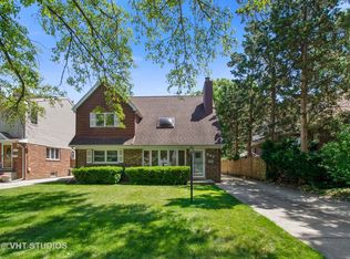 531 S 5th Ave, Des Plaines, IL 60016