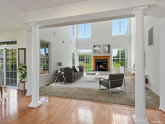 2nd image of 65 Wake Robin Ln #65