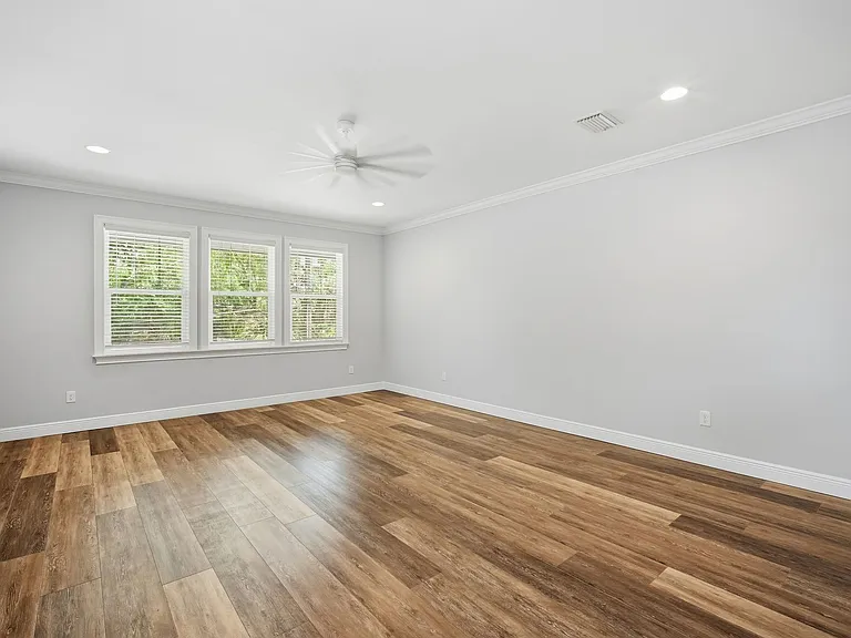 3008 W Julia St #2 — Photo 8