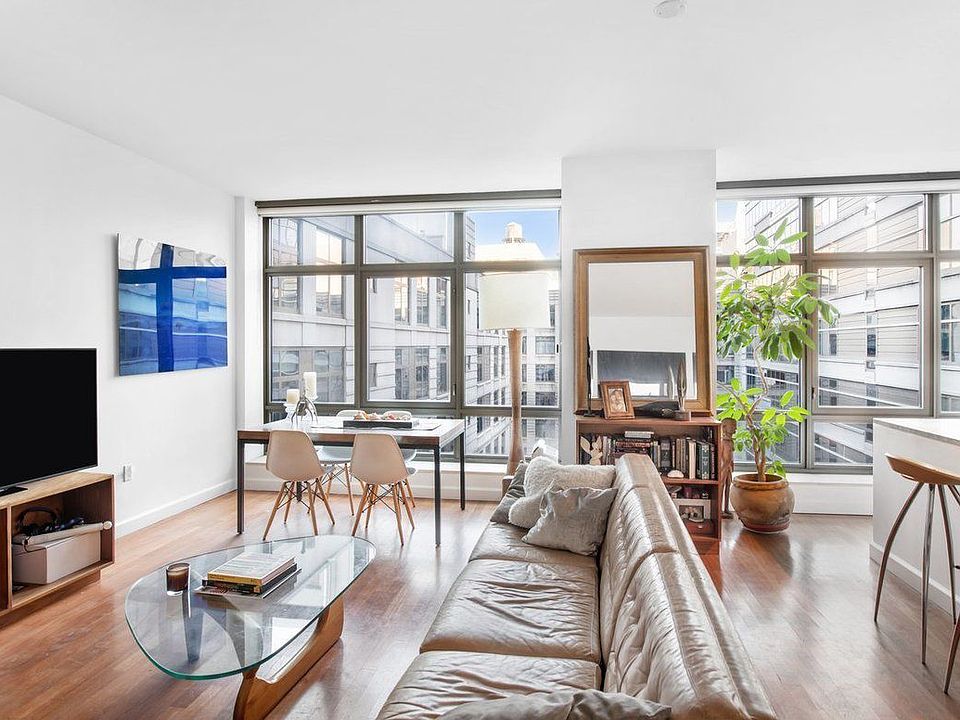 1st image of 1 Morton Sq APT 6GW