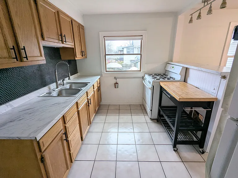 2761 Indianola Ave #2761 — Photo 8