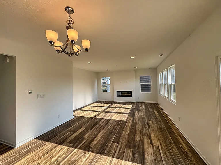10203 Carya Ct — Photo 4