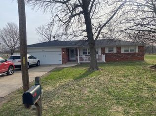 410 N Crestview Ave, Ash Grove, MO 65604