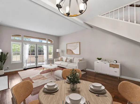 11346 Camino Playa Cancun Unit 5, San Diego, CA 92124