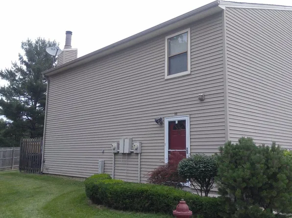 10 Johnny Appleseed Ct, Cincinnati, OH 45255