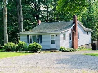 1116 Maple Dr, Hermitage, PA