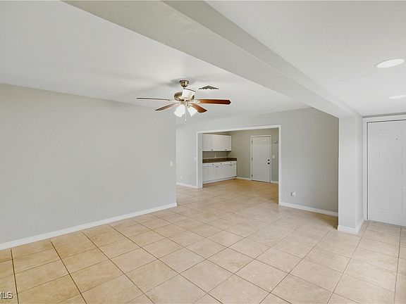 5th image of 728 Tower Dr