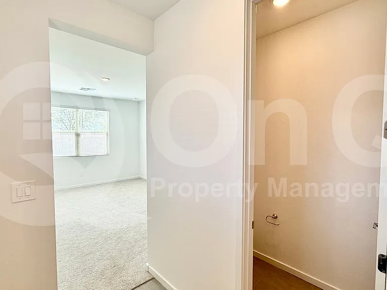 4422 W Hunter Trl — Photo 22
