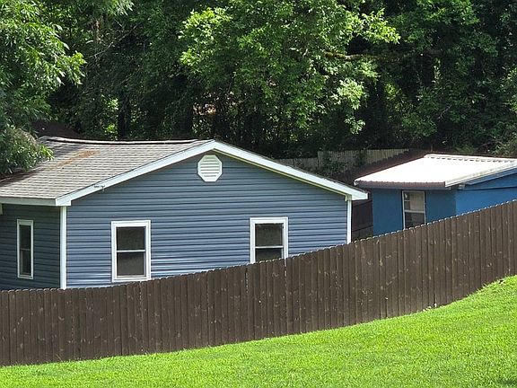 2nd image of 412 Palmetto St