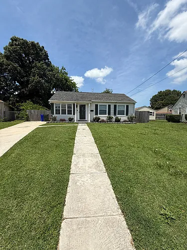 908 Spaulding Dr Photo 1