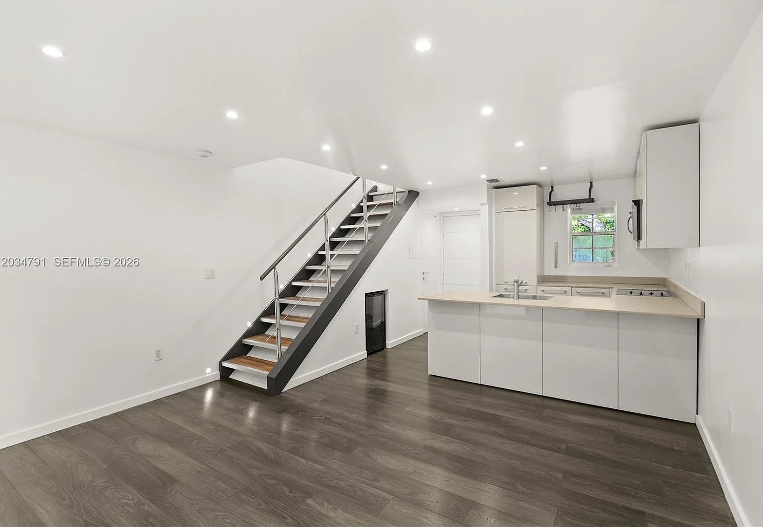 The Oaks Condo — Photo 1