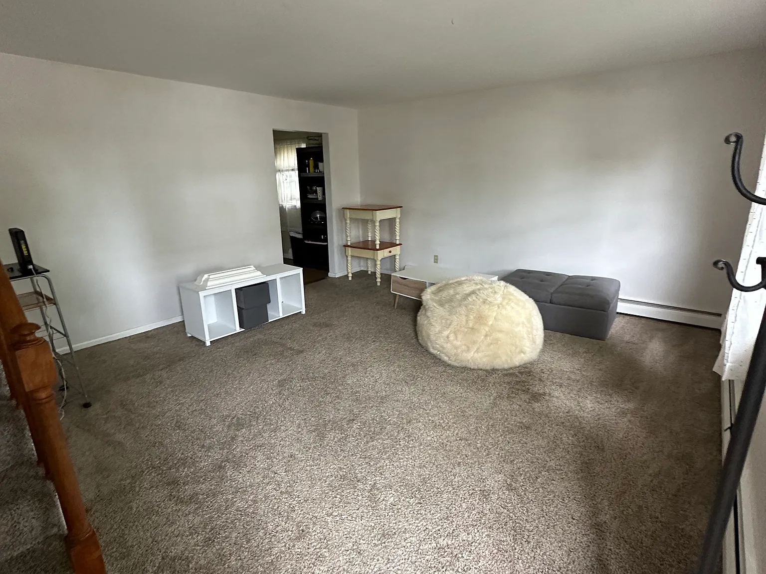 4 bed, 2100 sqft, $2,450 — Photo 3